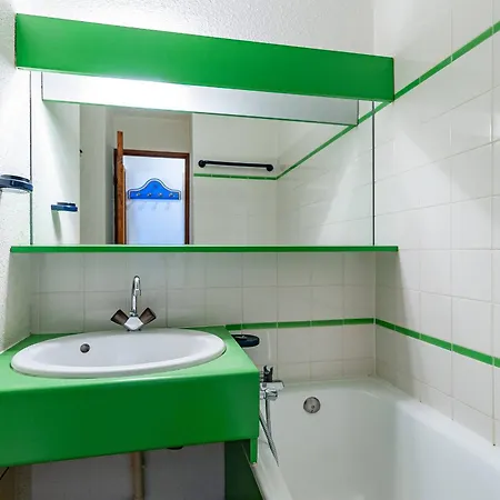Apartamento Méribel, 1 Pièce, 4 Personnes - Fr-1-355-88